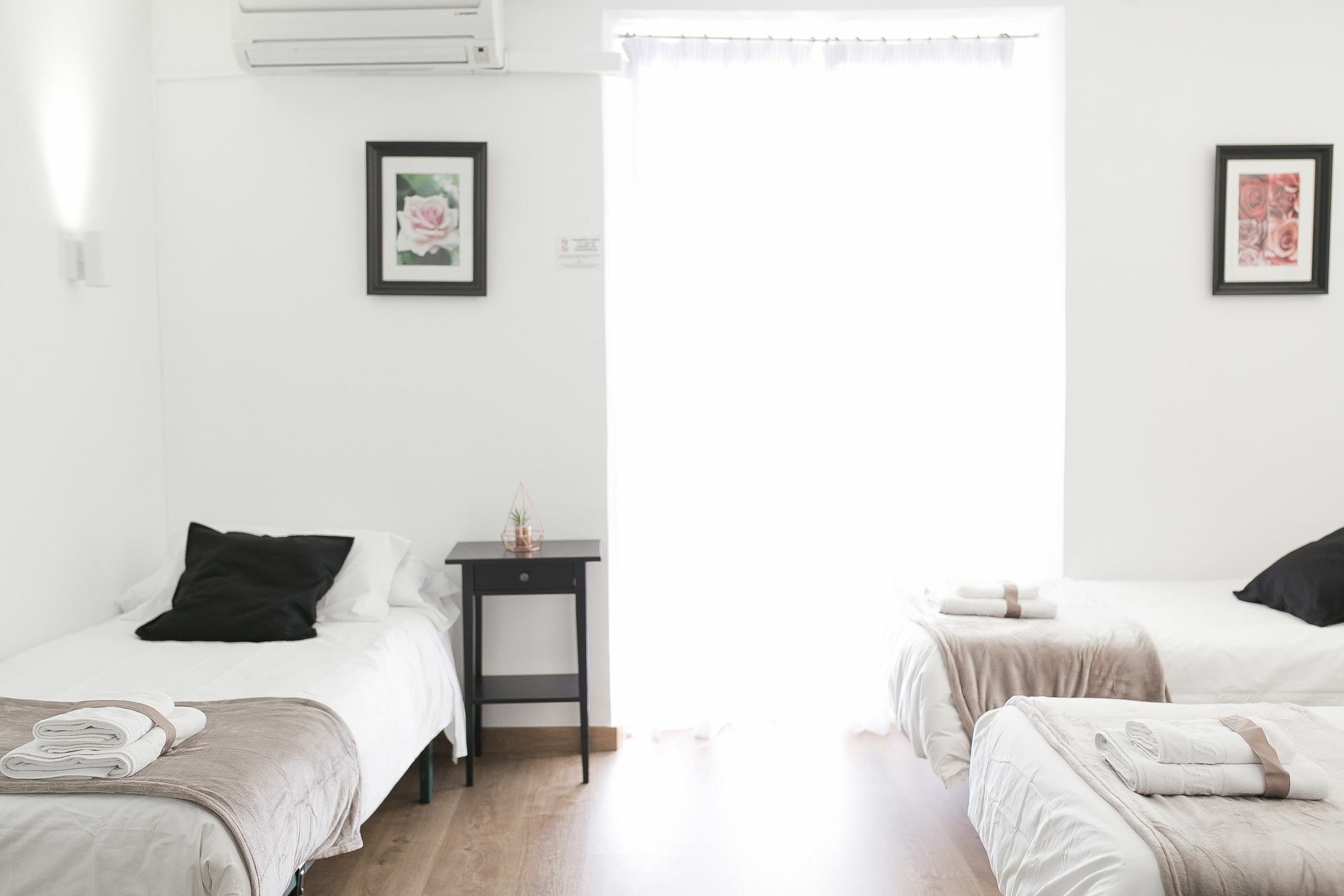 Ch La Banezana Hotel Madrid Ngoại thất bức ảnh